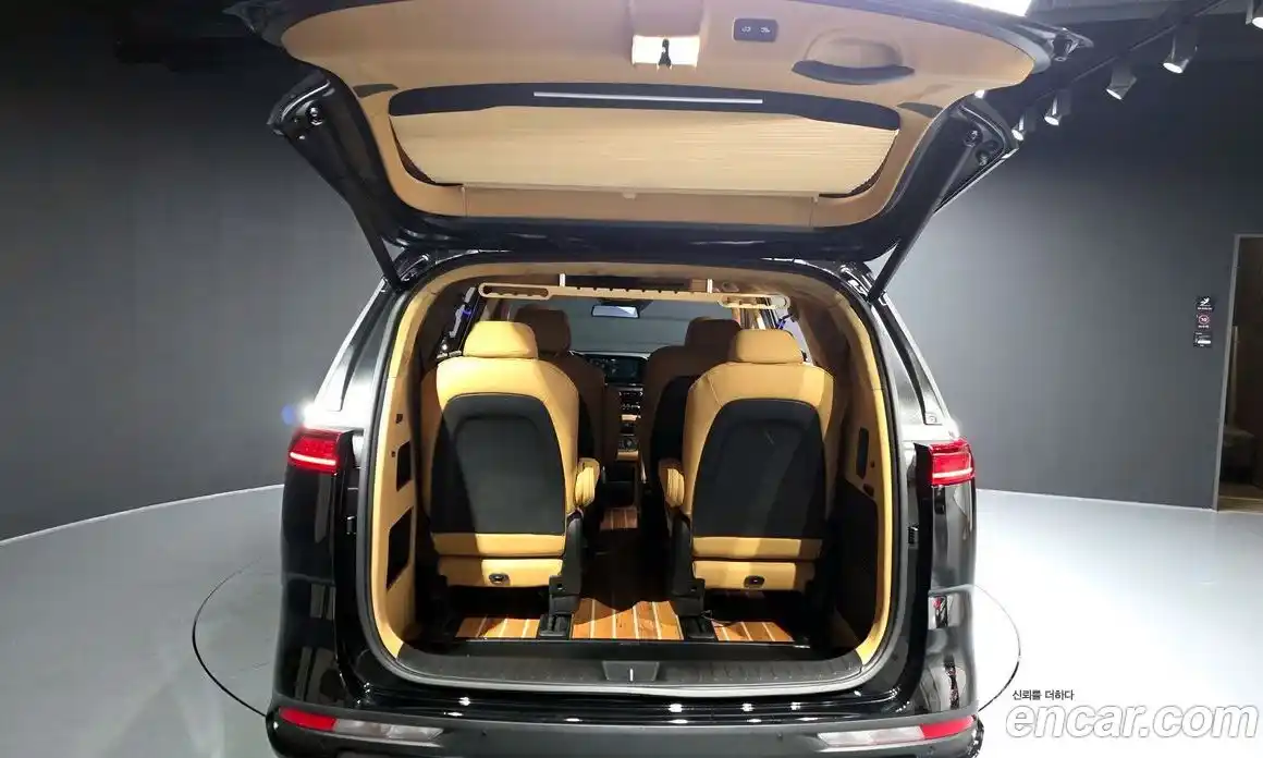 Kia Canival 2022 3.5 Автомат в Москве № 4364, фото 17