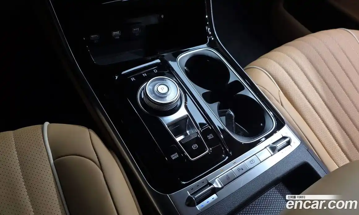 Kia Canival 2022 3.5 Автомат в Москве № 4364, фото 7