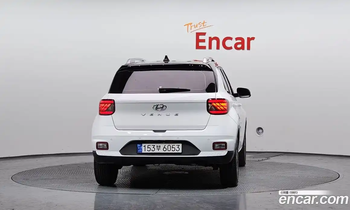 Hyundai Venue 2023 1.6 Автомат в Москве № 449238, фото 4