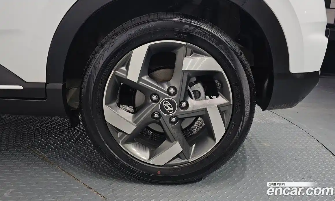 Hyundai Venue 2023 1.6 Автомат в Москве № 449238, фото 5