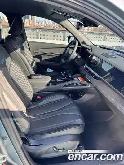 Renault Grand Koleos 2025 2.0 Автомат в Москве № 456348, миниатюра 9