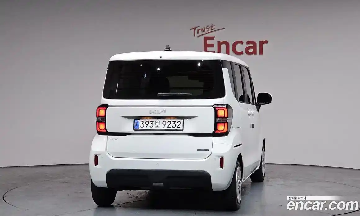 Kia Ray 2023 1.0 Автомат в Москве № 461031, фото 3