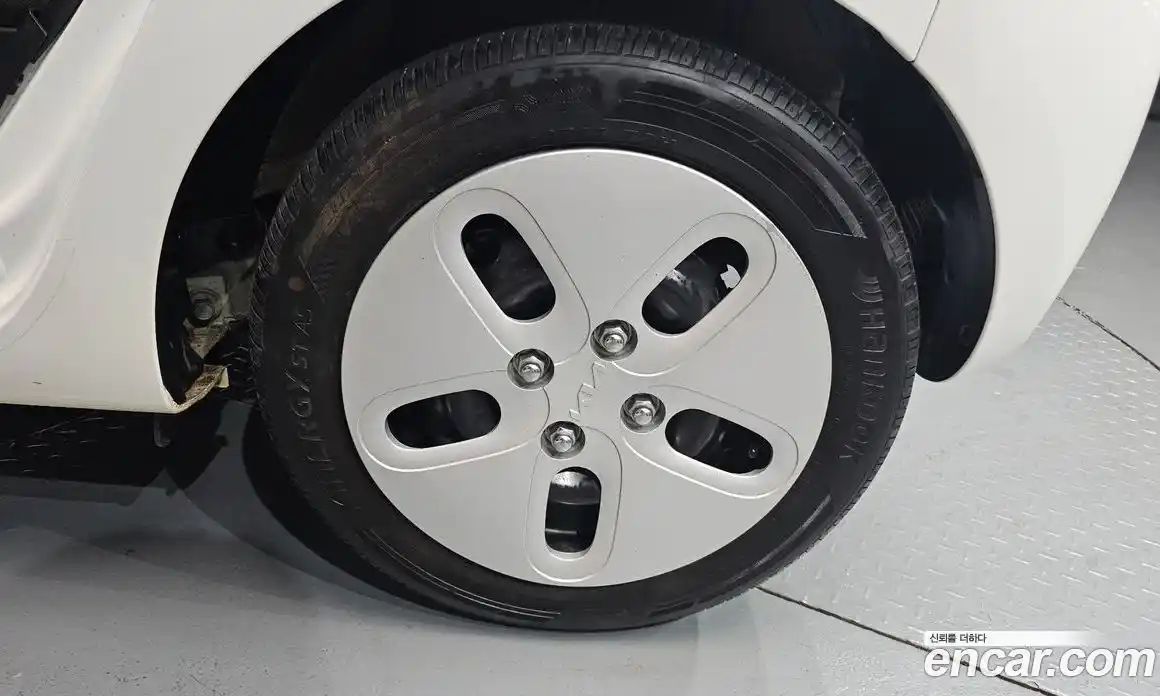 Kia Ray 2023 1.0 Автомат в Москве № 461031, фото 4