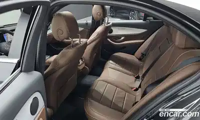 Mercedes-Benz E-Class 2021 2.0 Автомат в Москве № 466158, миниатюра 12