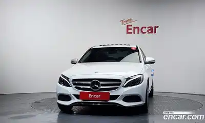 Mercedes-Benz C-Class 2018 2.0 Автомат в Москве № 466664, миниатюра 3