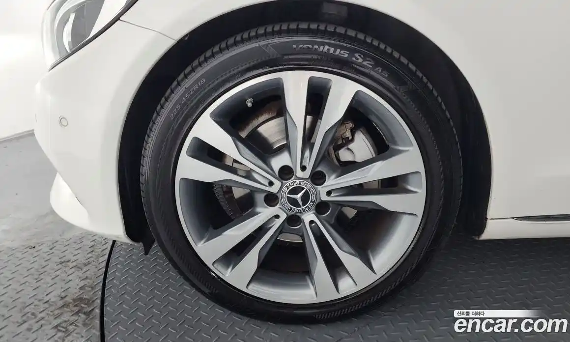 Mercedes-Benz C-Class 2018 2.0 Автомат в Москве № 466664, фото 5