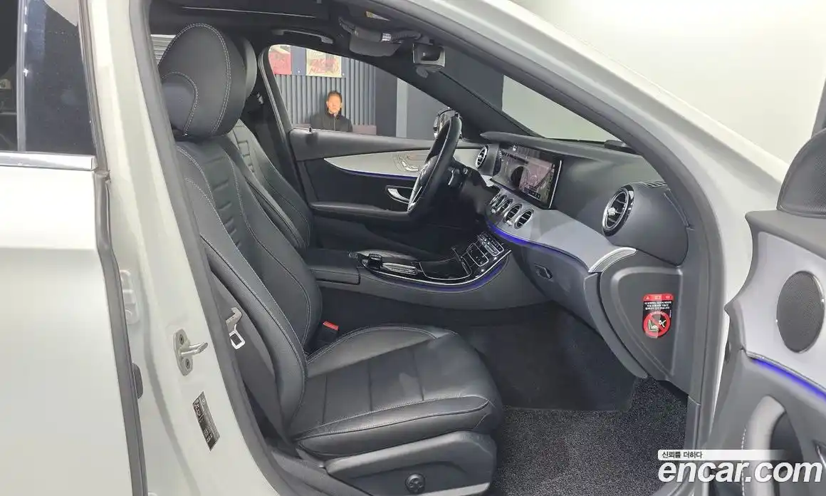 Mercedes-Benz E-Class 2021 2.0 Автомат в Москве № 467468, фото 11