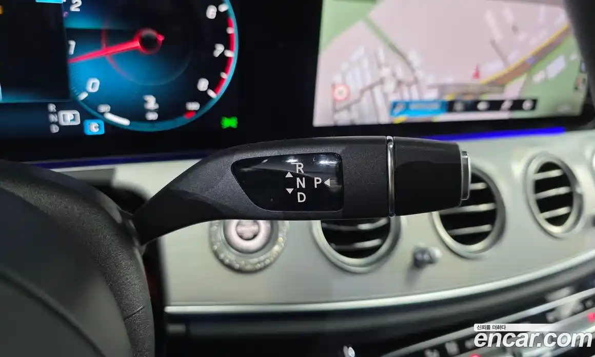 Mercedes-Benz E-Class 2021 2.0 Автомат в Москве № 467468, фото 9