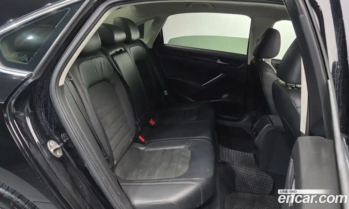 Volkswagen Passat 2014 2.0 Автомат в Москве № 472399, фото 12