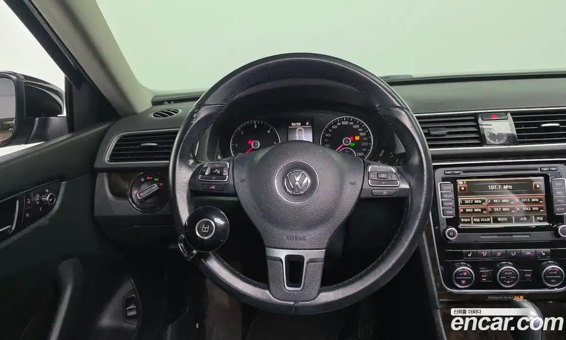 Volkswagen Passat 2014 2.0 Автомат в Москве № 472399, фото 13