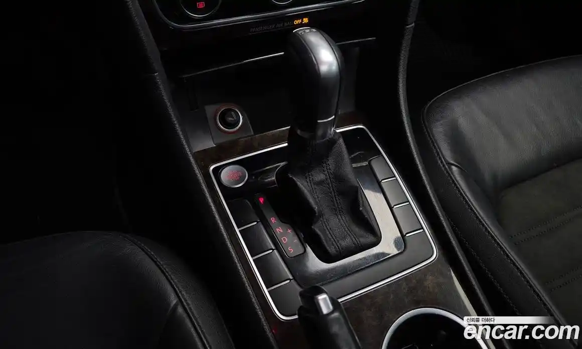 Volkswagen Passat 2014 2.0 Автомат в Москве № 472399, фото 9