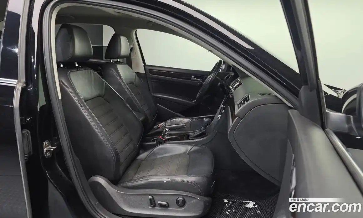 Volkswagen Passat 2014 2.0 Автомат в Москве № 472399, фото 10