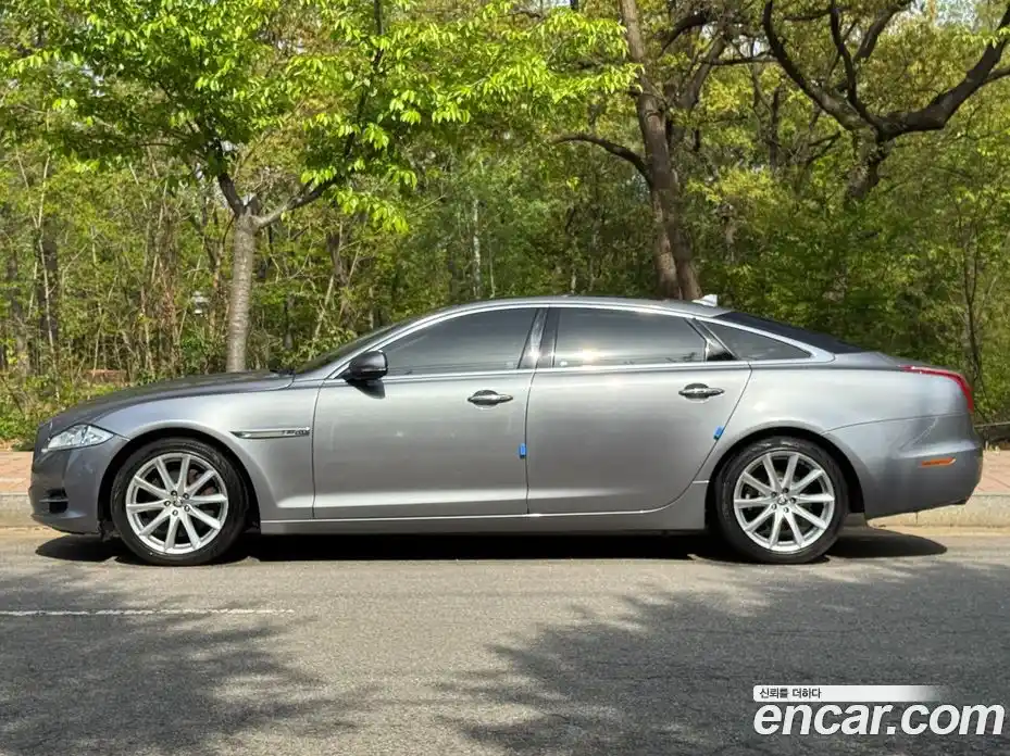 Jaguar XJ 2013 3.0 Автомат в Москве № 474332, фото 3
