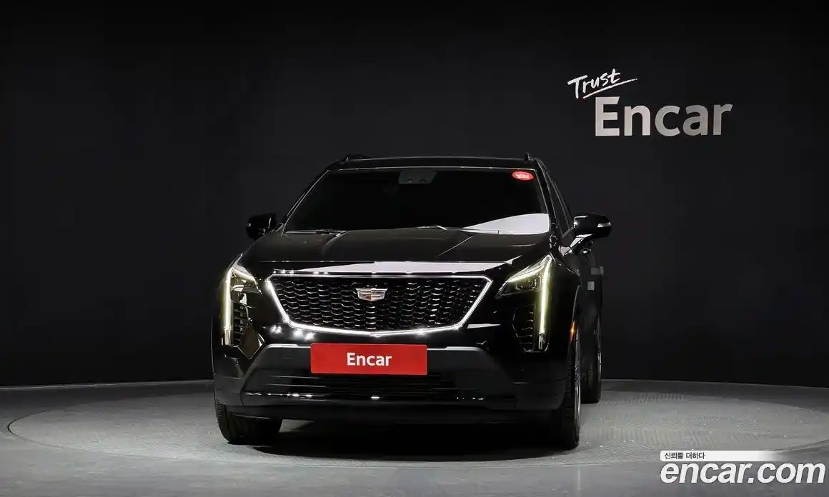 Cadillac XT4 2023 2.0 Автомат в Москве № 474606, фото 3