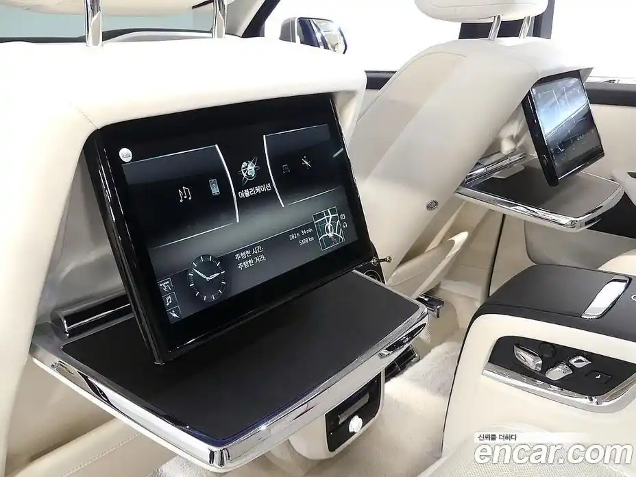 Rolls-Royce Cullinan 2023 6.7 Автомат в Москве № 474807, фото 16