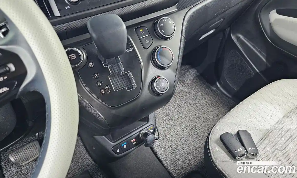 Kia Ray 2023 1.0 Автомат в Москве № 5145, фото 17