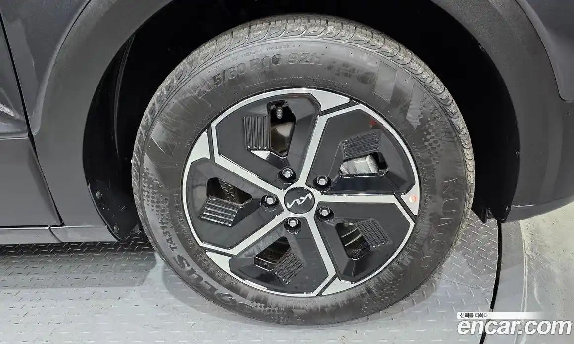 Kia Niro 2025 1.6 Автомат в Москве № 51791, фото 13