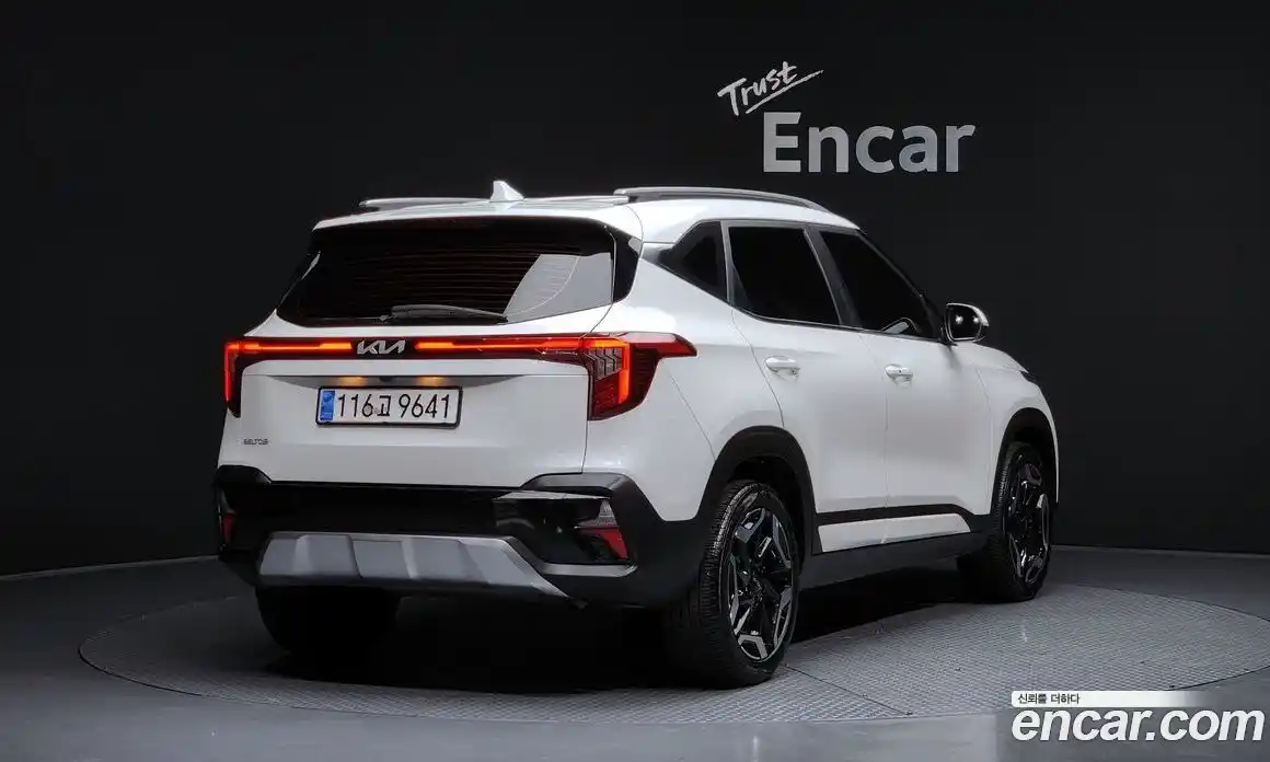 Kia Seltos 2024 1.6 Автомат в Москве № 52831, фото 3