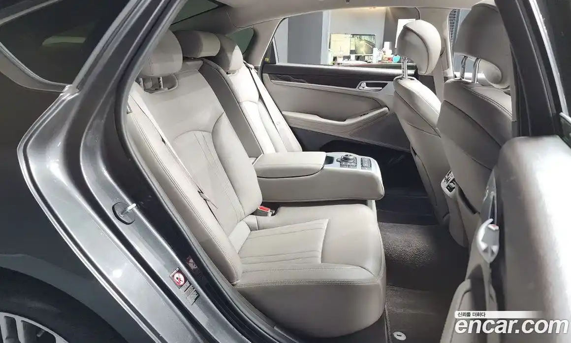 Genesis G80 2018 3.3 Автомат в Москве № 56585, фото 12