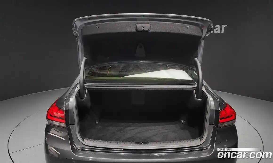 Genesis G80 2018 3.3 Автомат в Москве № 56585, фото 20