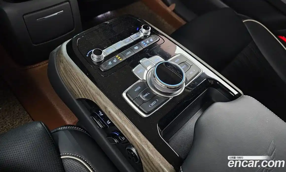 Genesis G90 2020 3.8 Автомат в Москве № 59483, фото 18