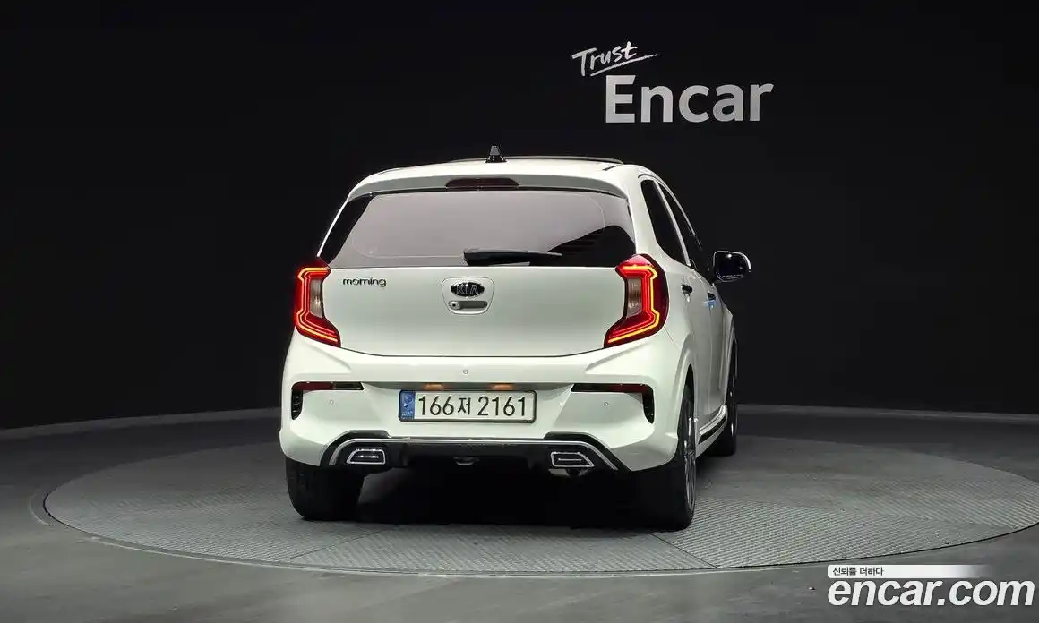 Kia Morning 2021 1.0 Автомат в Москве № 73984, фото 16