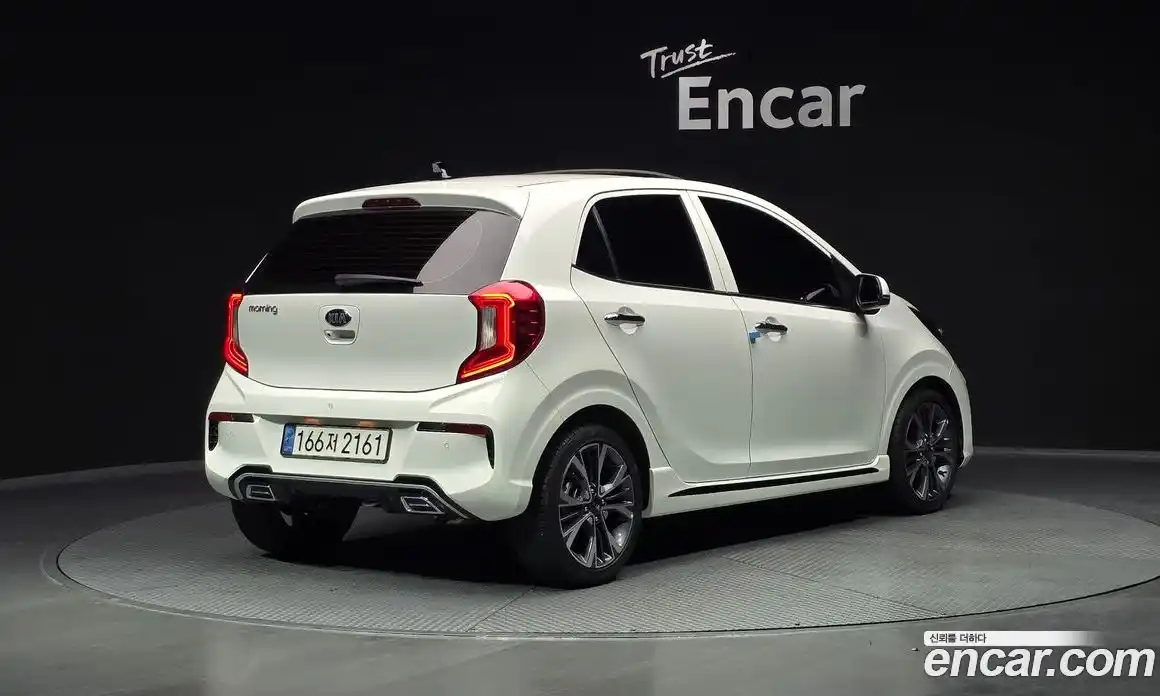 Kia Morning 2021 1.0 Автомат в Москве № 73984, фото 19