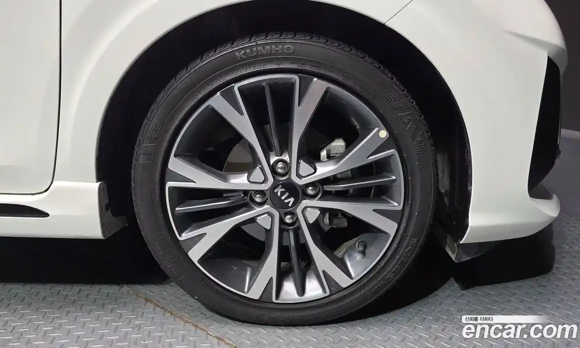 Kia Morning 2021 1.0 Автомат в Москве № 73984, фото 8