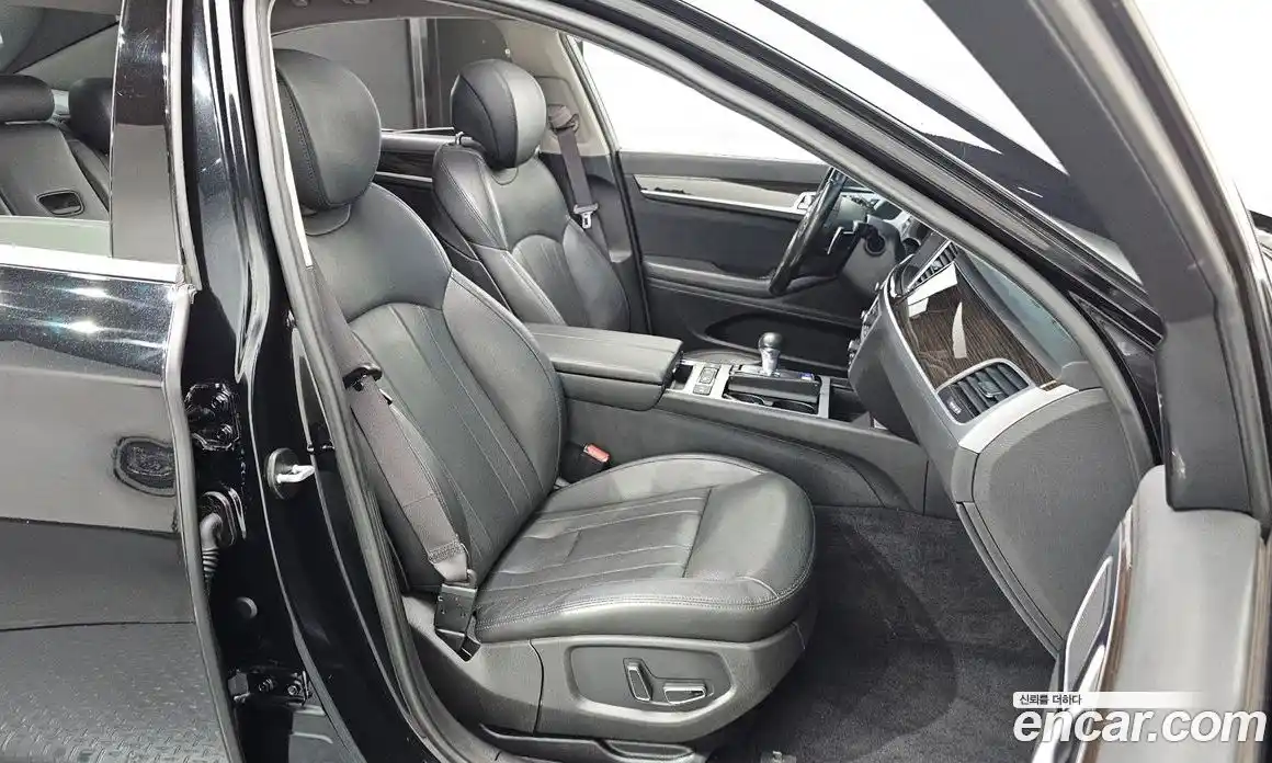 Genesis G80 2017 3.3 Автомат в Москве № 77832, фото 16