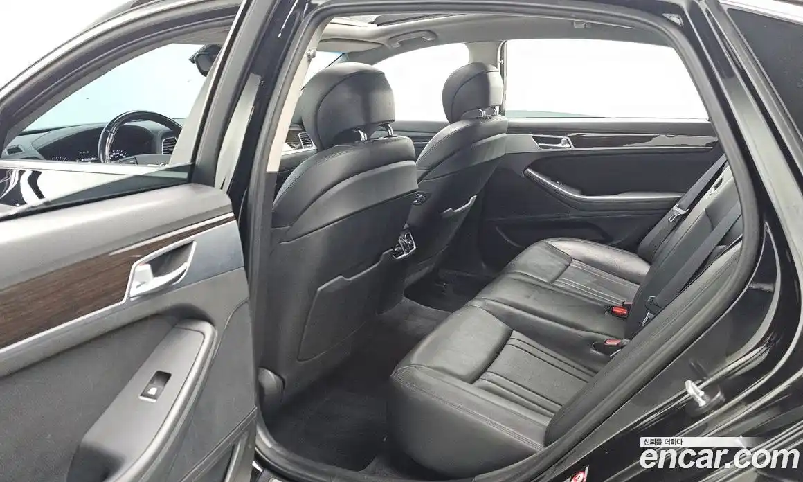 Genesis G80 2017 3.3 Автомат в Москве № 77832, фото 17