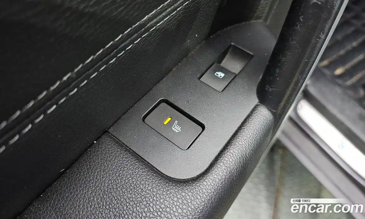 Chevrolet Captiva 2015 2.0 Автомат в Москве № 84942, фото 3