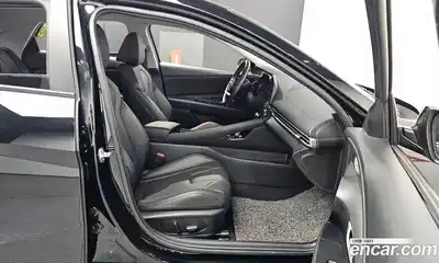 Hyundai Avante 2024 1.6 Автомат в Москве № 93375, миниатюра 3