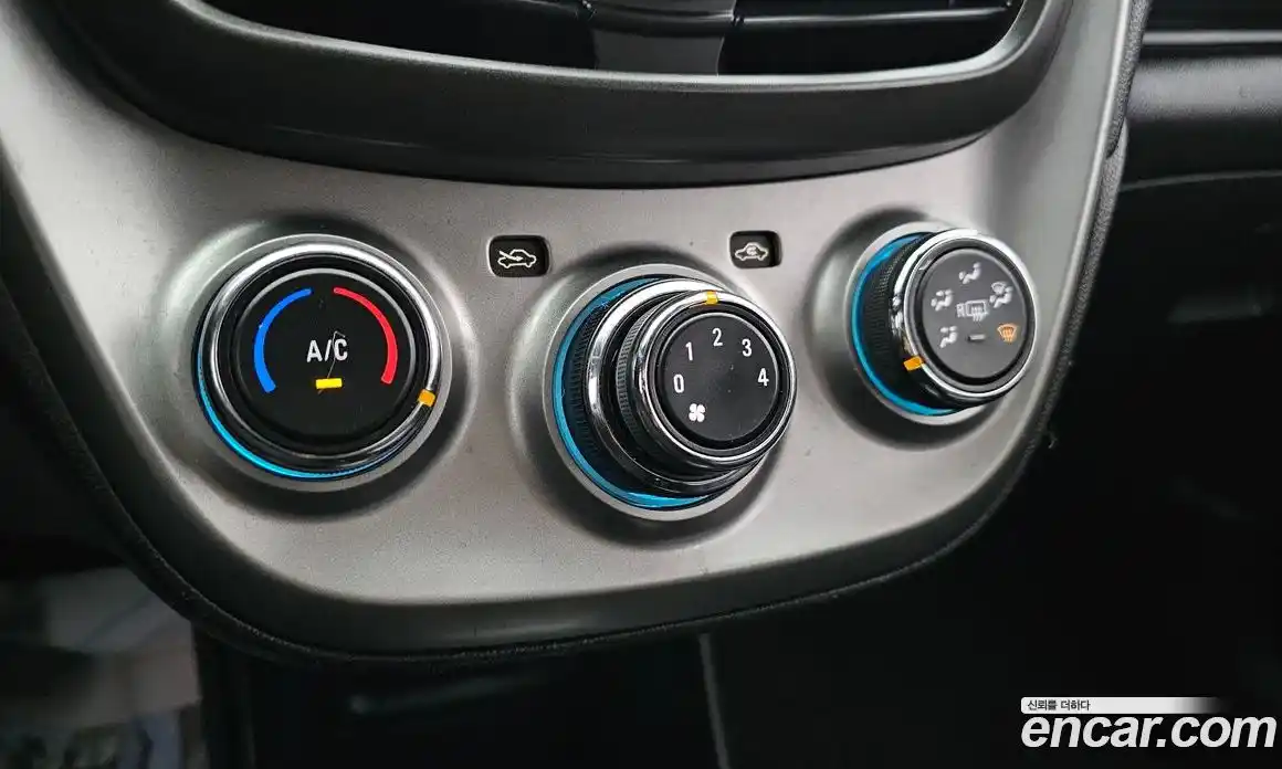 Chevrolet Spark 2016 1.0 Автомат в Москве № 105046, фото 8