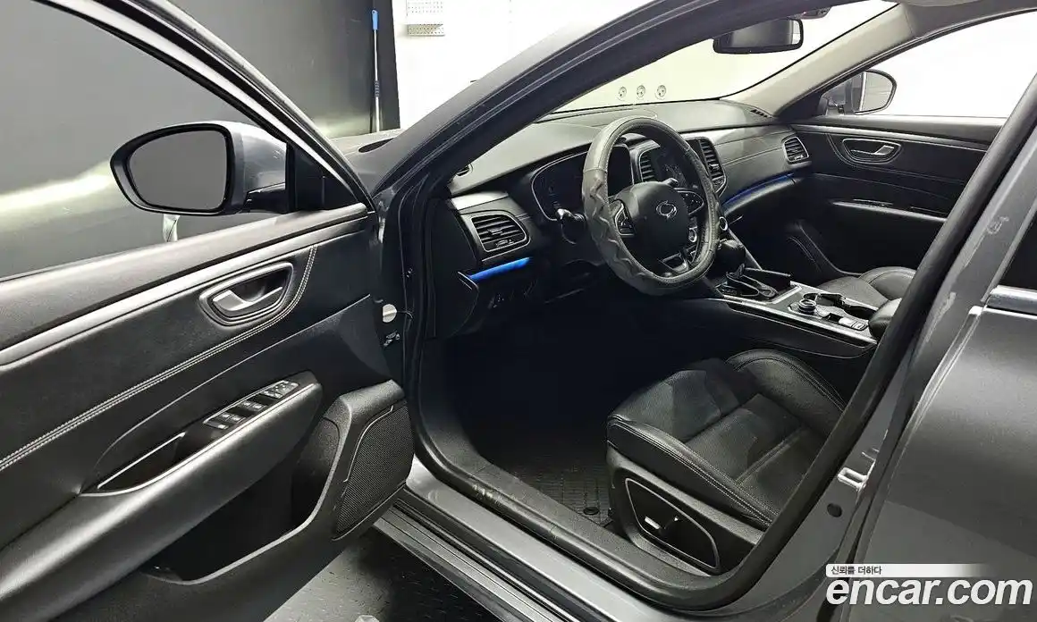 Renault SM6 2023 2.0 Автомат в Москве № 107395, фото 10