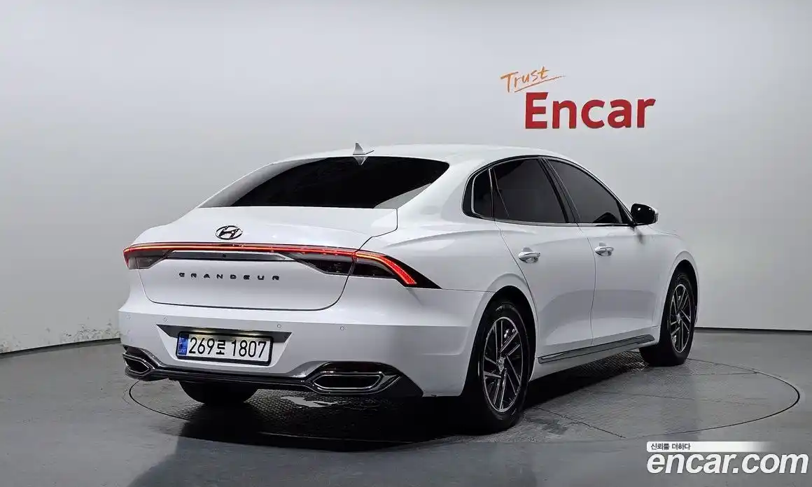 Hyundai Grandeur 2022 3.0 Автомат в Москве № 108330, фото 14