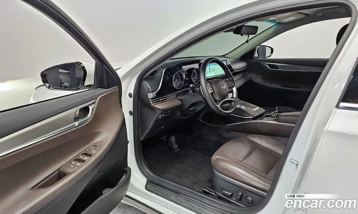 Hyundai Grandeur 2022 3.0 Автомат в Москве № 108330, фото 17