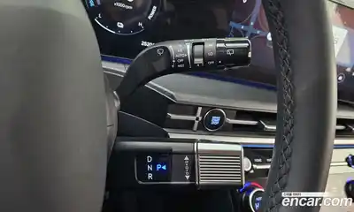 Hyundai Santa Fe 2024 1.6 Автомат в Москве № 109409, миниатюра 8