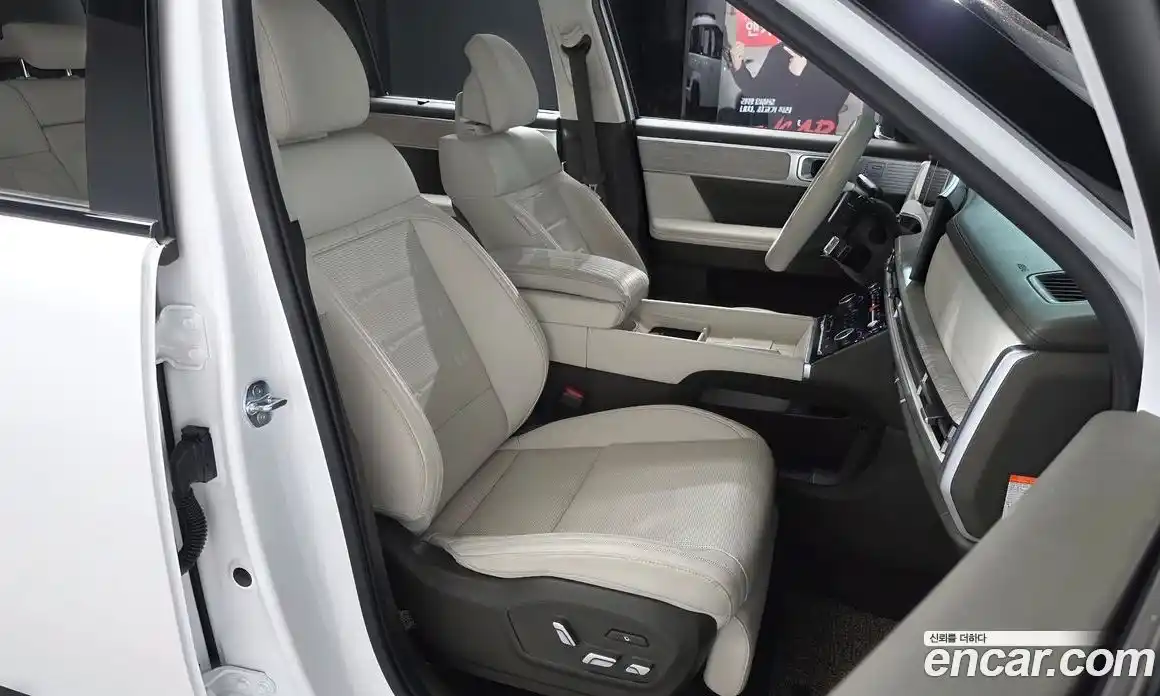 Hyundai Santa Fe 2024 1.6 Автомат в Москве № 112015, фото 20