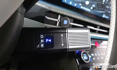 Hyundai Santa Fe 2024 1.6 Автомат в Москве № 112015, миниатюра 2