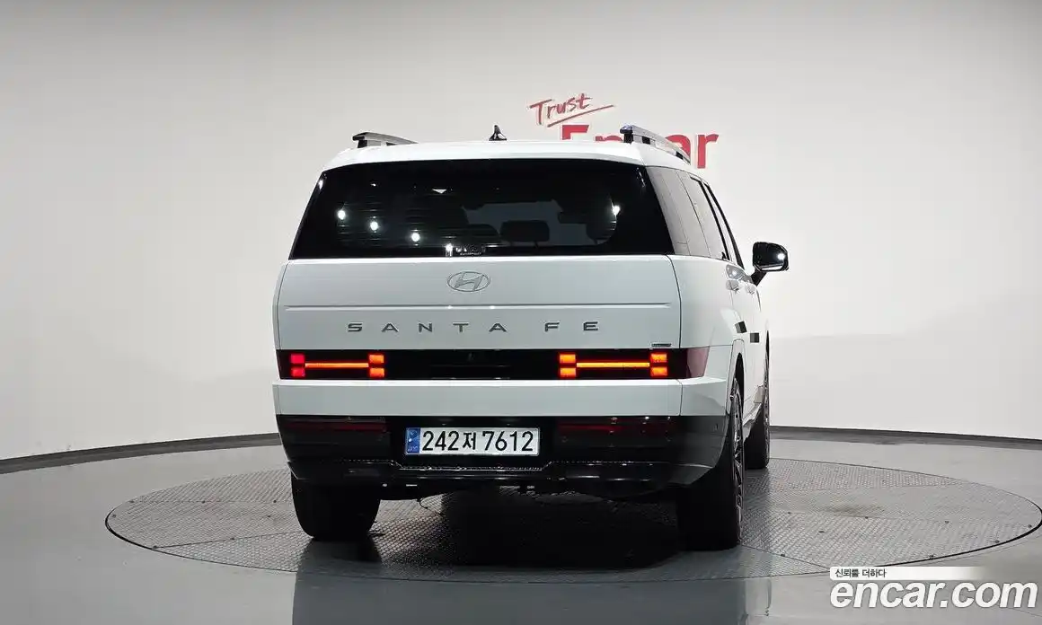 Hyundai Santa Fe 2024 1.6 Автомат в Москве № 112015, фото 10