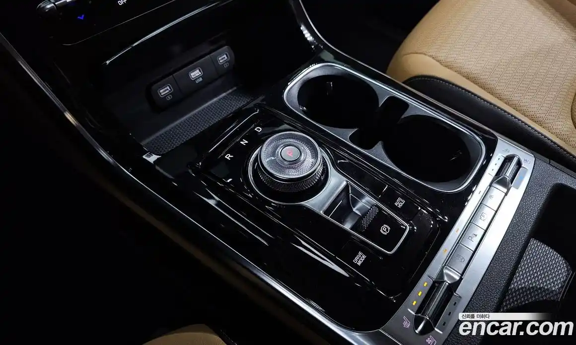 Kia Canival 2022 2.2 Автомат в Москве № 115152, фото 19