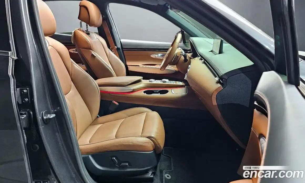 Genesis GV70 2022 2.5 Автомат в Москве № 117852, фото 17