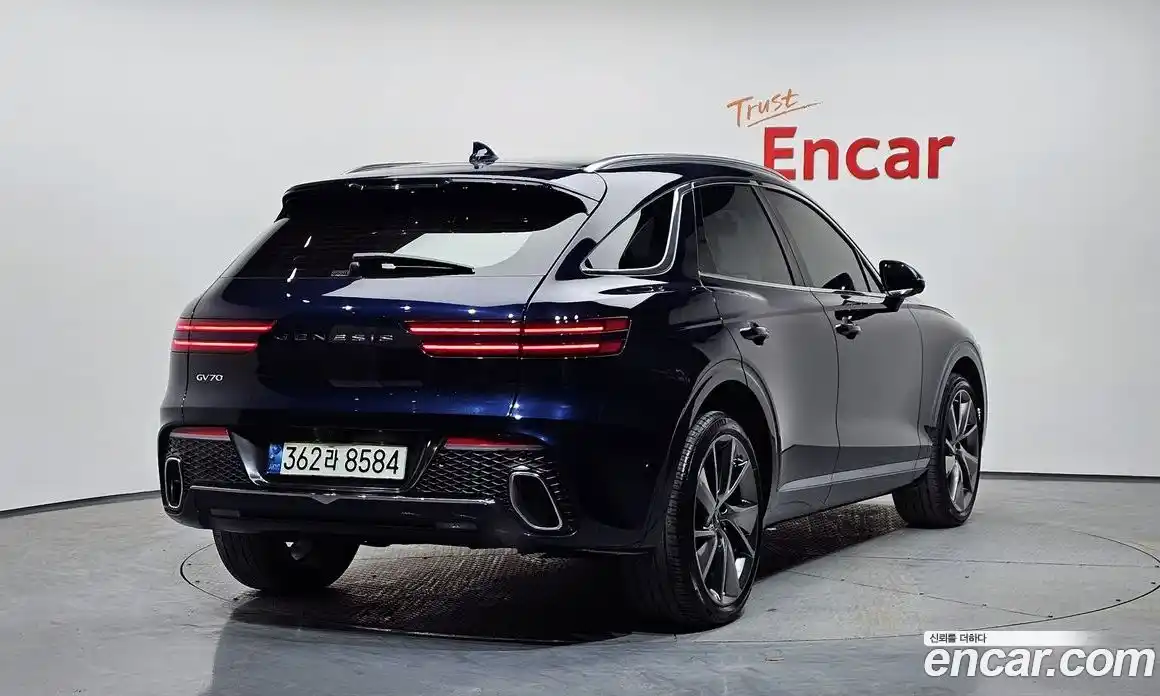 Genesis GV70 2022 2.5 Автомат в Москве № 118672, фото 1