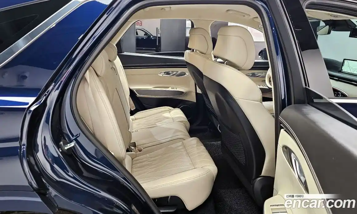 Genesis GV70 2022 2.5 Автомат в Москве № 118672, фото 10