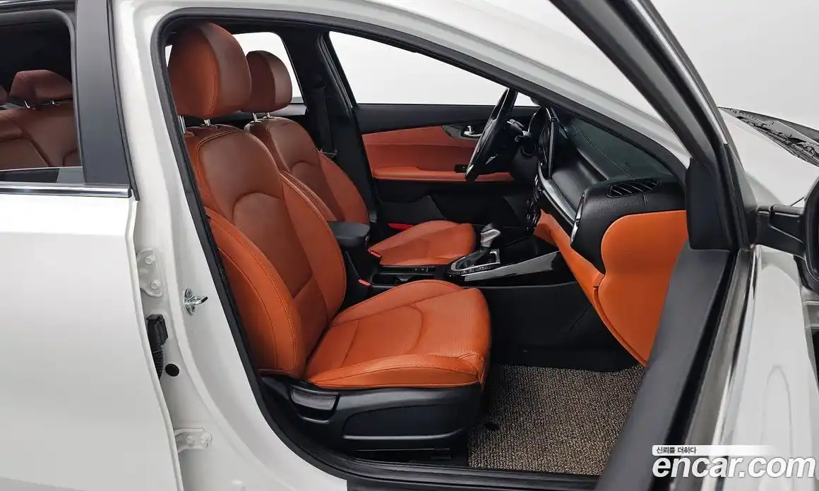 Kia K3 2022 1.6 Автомат в Москве № 120083, фото 11