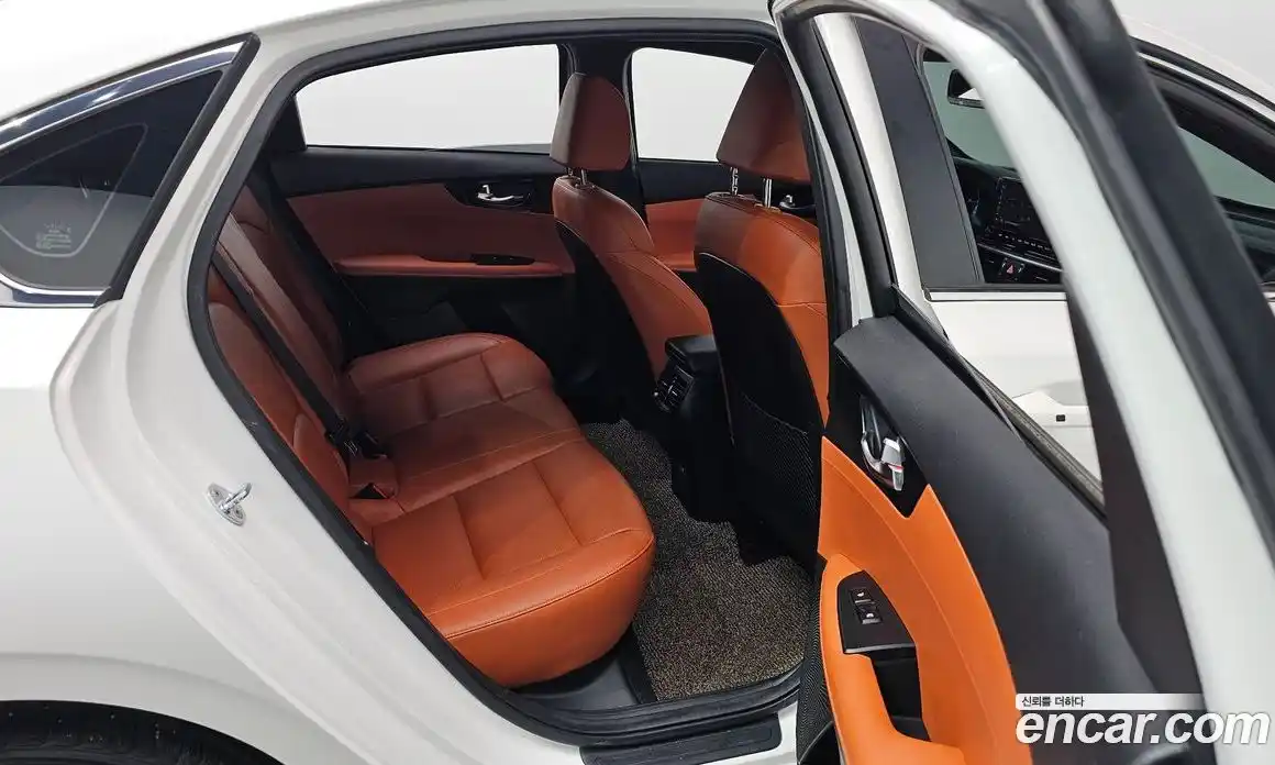 Kia K3 2022 1.6 Автомат в Москве № 120083, фото 18