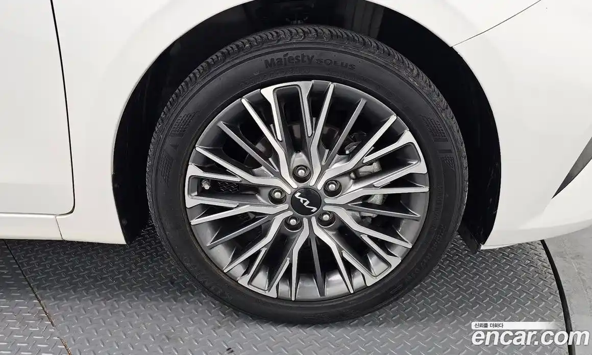 Kia K3 2022 1.6 Автомат в Москве № 120083, фото 4