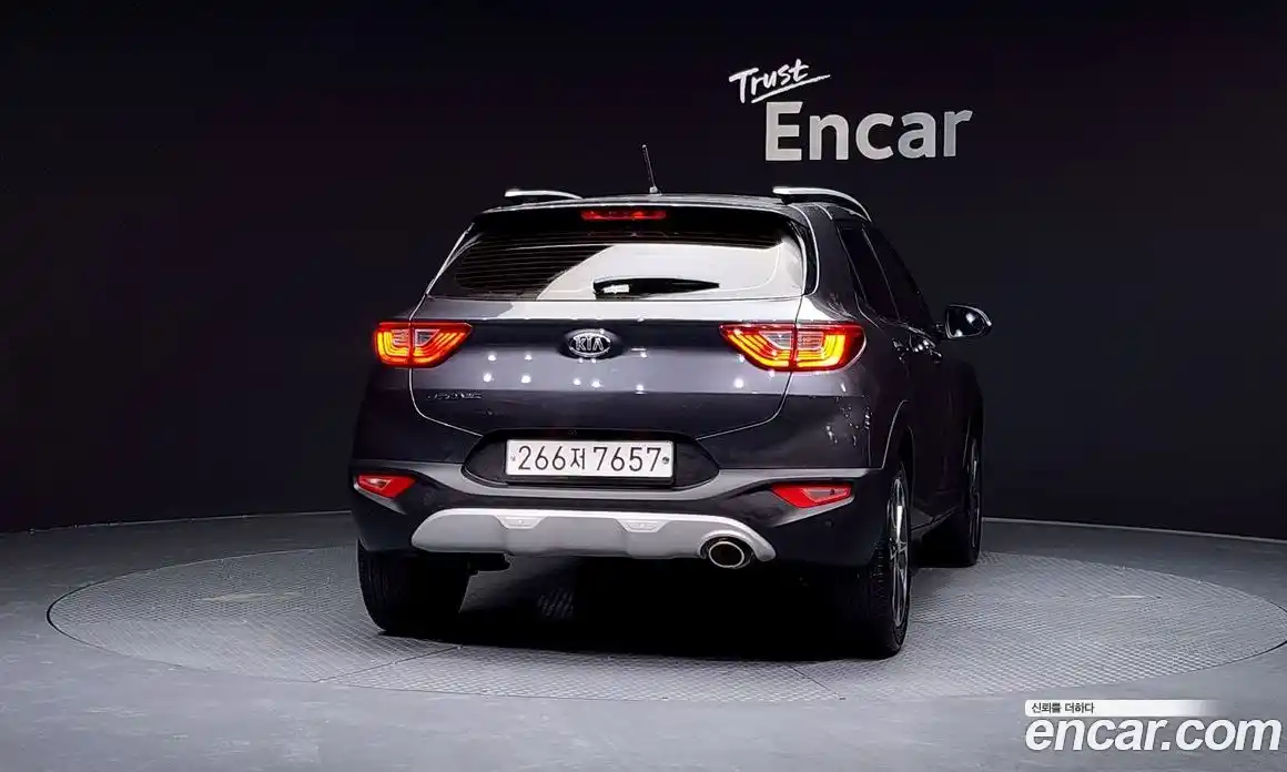 Kia Stonic 2020 1.4 Автомат в Москве № 120369, фото 14