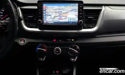 Kia Stonic 2020 1.4 Автомат в Москве № 120369, миниатюра 7