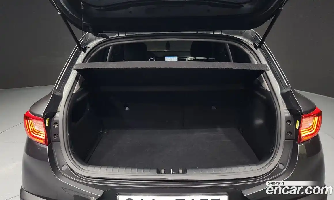 Kia Stonic 2020 1.4 Автомат в Москве № 120369, фото 10